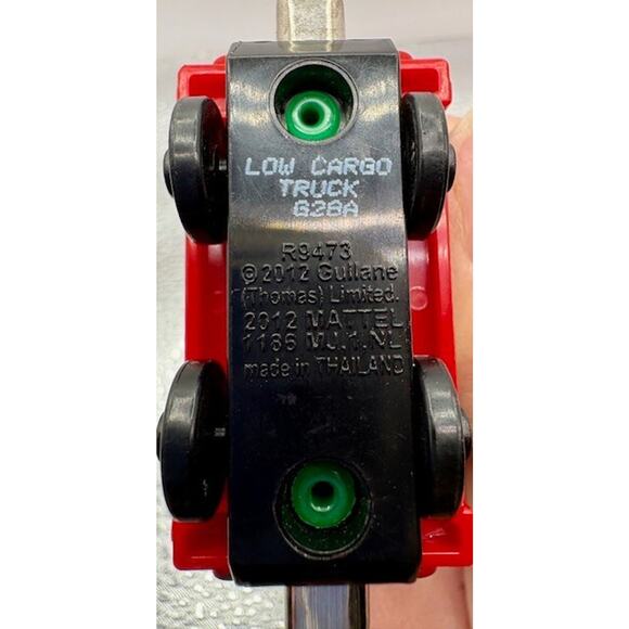 Thomas and Friends Mike Minis Train Engine and Car - 2014 - Picture 6 of 10